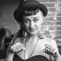 NAI PALM (solo - Hiatus Kaiyote)