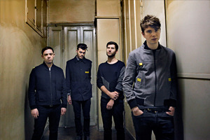 EVERYTHING EVERYTHING EVERYTHING EVERYTHING
